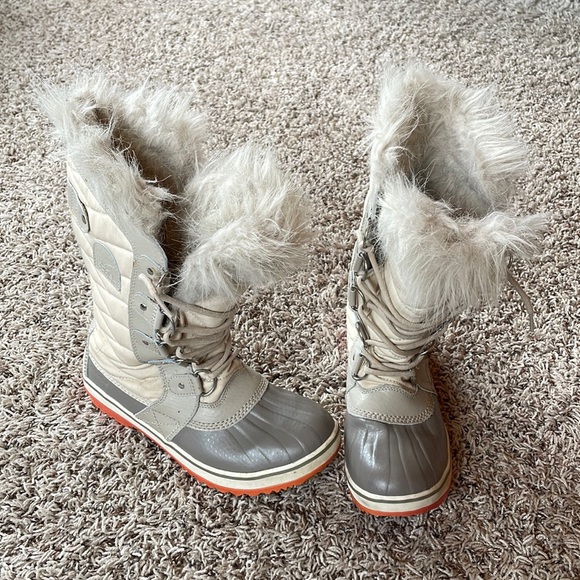 Sorel Shoes - Women’s Sorel Winter Lace Up Boots, Size 7